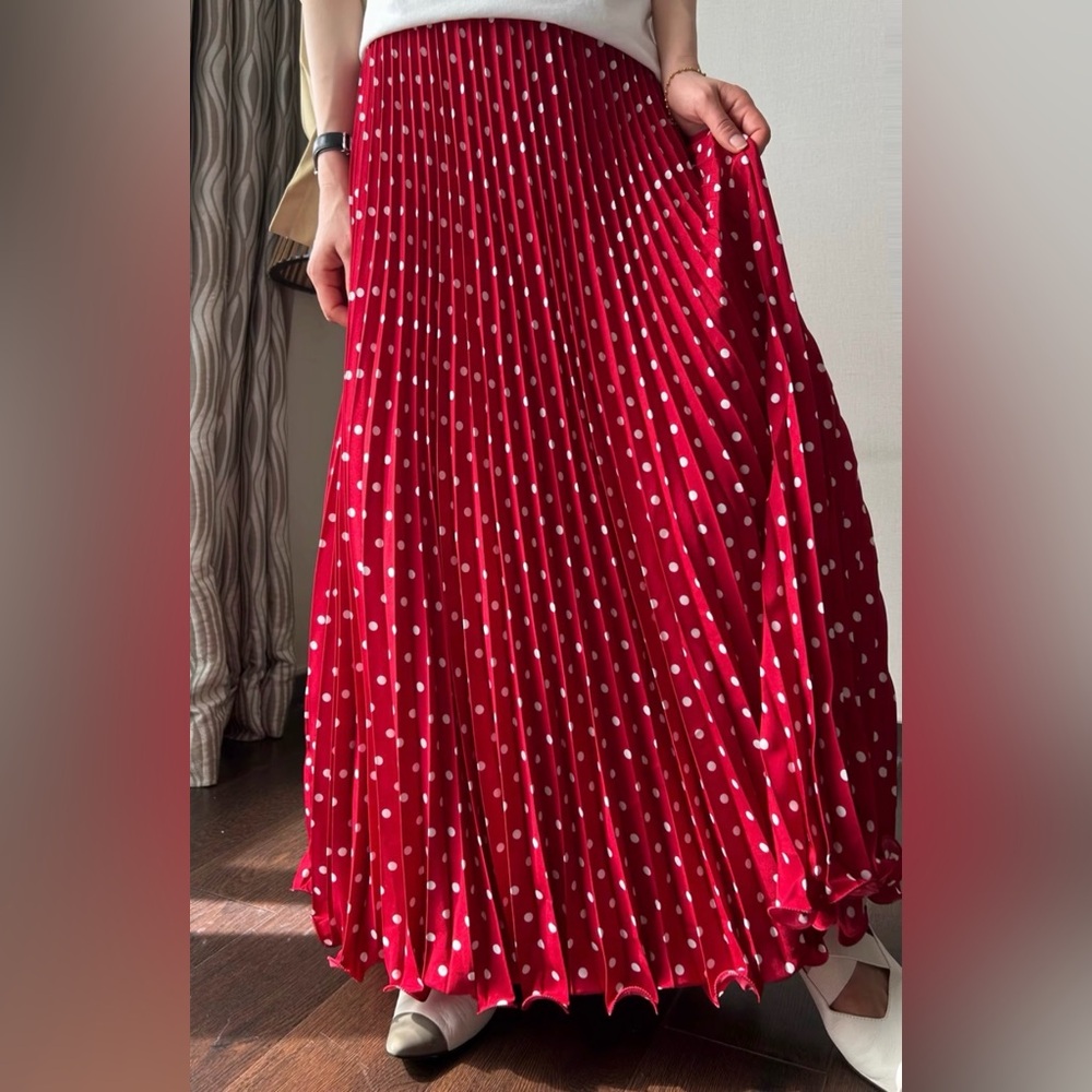 NWT Elie Tahari Red Polka Dot Pleated Skirt - Large